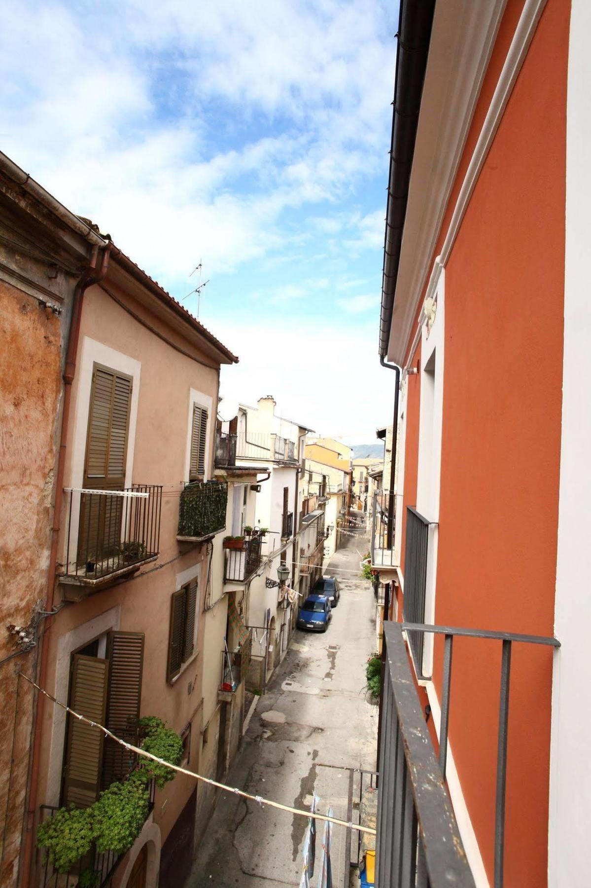 Angelino Home Sulmona Eksteriør billede