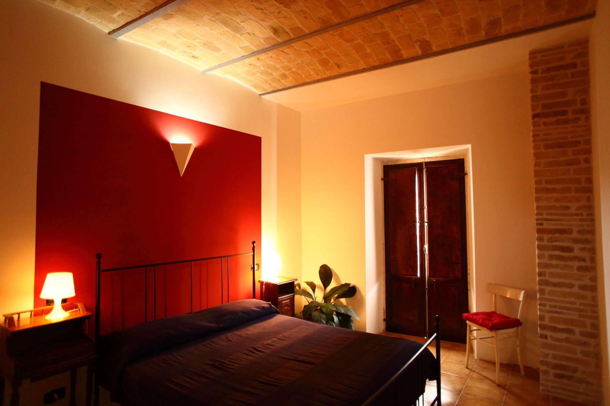 Angelino Home Sulmona Eksteriør billede